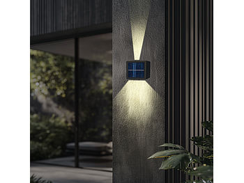 Lunartec Solarbetriebene Lampen: 4er-Set Solar-Akku-Wandleuchte, 12 LEDs, je 25 lm warm-/tageslichtweiß (Lampe außen Haustür)