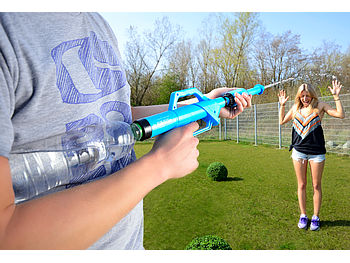 PEARL Outdoor-Spielzeug: 10er-Set Wasserpistolen mit PET-Flaschen-Anschluss (Wasserpistole mit Wasserflasche)