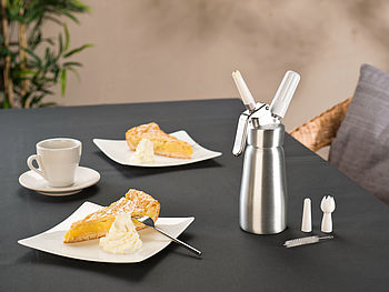 Rosenstein & Söhne Sahne Siphon: Sahnespender für Schlagsahne, Cremes und Soßen, 250 ml, 3 Aufsätze (Sahnebereiter)