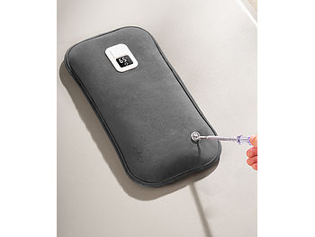 infactory Wärmeflasche: Große elektrische Samt-Wärmflasche, Display, 65 °C, 37,5 x 19,5 x 4 cm (Wärmekissen elektrisch)